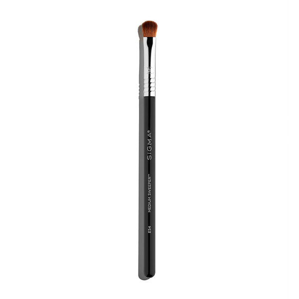 Freebie: Sigma Beauty E54 Medium Sweeper Brush (100% off)