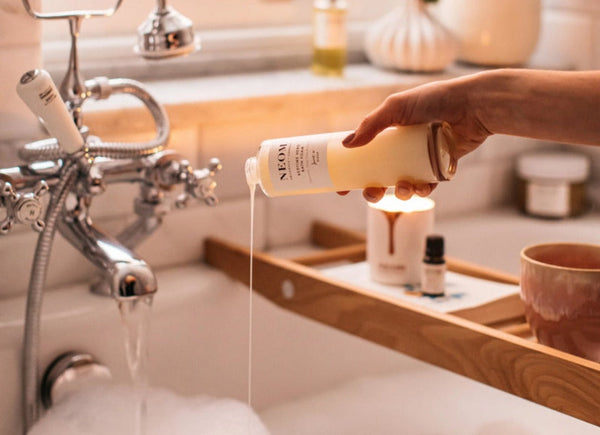 NEOM Bedtime Hero Bath Foam