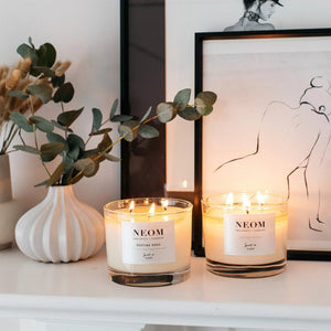 NEOM Bedtime Hero Scented Candle (3 Wicks) - Damaged Box