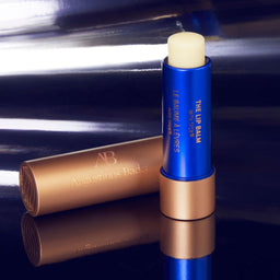 Augustinus Bader The Lip Balm open