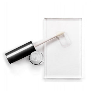 Avant Skincare Hyaluronic Acid Replenishing Lip Serum