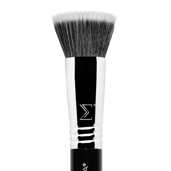 Sigma Beauty F80 Air Flat Kabuki Brush closeup