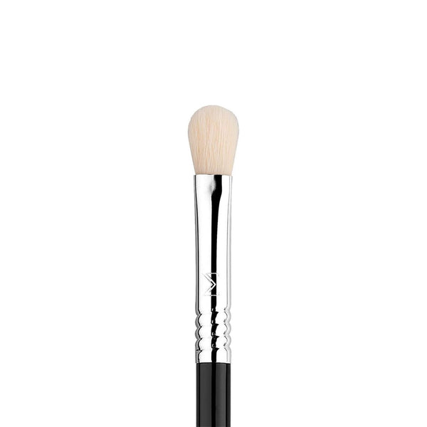 a closeup of a Sigma Beauty E25 Blending Brush
