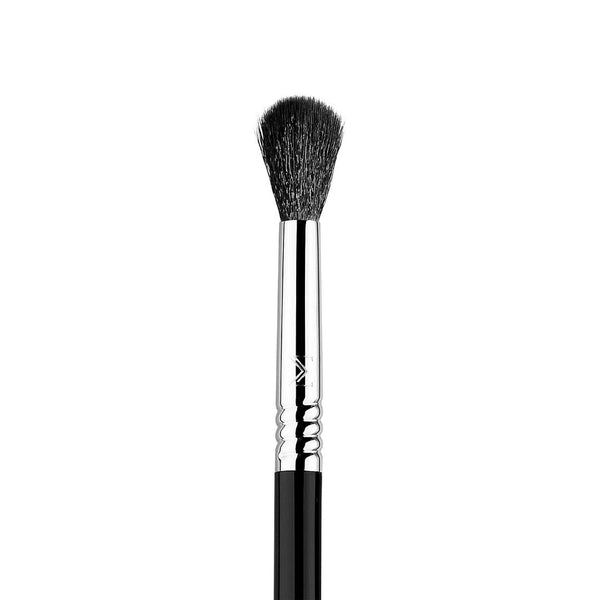 a closeup of Sigma Beauty E40 Tapered Blending Brush